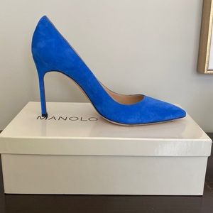 Blue Suede Manolo Blahnik 38.5